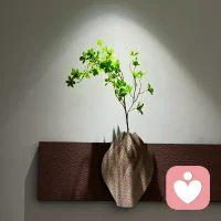 我们为利益他人而做的努力，不论长度多少，都会得到千倍回报的学习和进展机会。当身边有人情绪低落时，你所说的每一句仁慈的话语，所给予的每一个亲切的微笑，都会以一种意料不到的方式回报到自己身上。
      ——咏给.明就仁波切配图