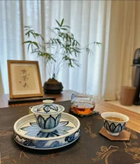當一個人能夠專注于眼前、腳踏實地行動、充分尊重自己節奏時，

那么他的內核是極其強大且穩定的，并且會散發出一個個旺盛的生命力。配圖