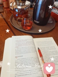 和一群同频的人读同一本书，观点碰撞的瞬间，互相分享带来的体验，美妙和充实！配图