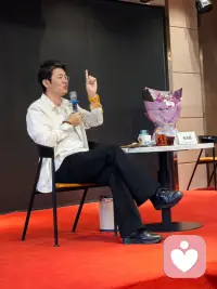三天全身心地投入学习中，体悟很多很多。意识层面的“主动学习”，不过是潜意识“寻找方向”的显化。知识是看得见的果实，但找到内在方向，才是持续成长的根。内心的声音越来越清晰，仿佛被潜意识默默引领着。只有锚定内在的航向，才会获得真正深刻的成长。配图