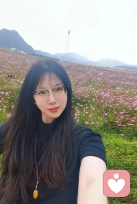 真正的强者，绝不是不允许脆弱，而是能够温柔地对待生命中的脆弱。你可以一边脆弱，一边强大；可以一边恐惧，一边勇敢。配图