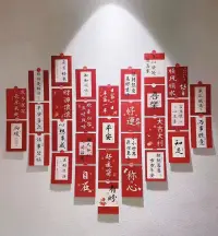 一個人，一旦破了“我就應該如何如何”的自戀執(zhí)念，整個人的狀態(tài)都會變得又踏實又放松。這種又踏實又放松的狀態(tài)，當然不一定會把人導向成功，但它一定會把人導向自由，心靈層面的自由。 ? ???配圖