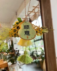 有些時候，不期待不情愿的事情總會不請自來。如果總是抗拒排斥，抑或不斷碎碎念，實際上它就會一直伴隨著你，一如充分融合，難以消退。莫不如靜下來調整一下，該來則來，接納面對就是，充分接觸后，就放下回歸自然平靜。