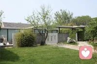 “没事不要讲话，讲话只有三个目的。一是让别人高兴，否则就保持沉默。二是能传递价值，推动他人干活。三是带来利益，否则干脆保持沉默，独自思考。”配图