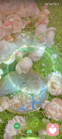 懂得欣赏别人的优点和长处，尊重他人的感受和观点，容纳他人的缺点和脾气，人生才能更幸福。