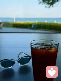 生活可爱，日子欢喜
带着一颗微笑的心出发
心怀希望，万物明朗
相信一切美好都在路上
早安[太阳]配图