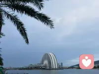 [爱心]心怀善意，自带光芒，温暖自己，照亮他人。