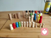 劉豐解說(shuō)的真是高手:傳道受業(yè)解惑。傳道是傳的是山真相，授業(yè)業(yè)是等高線，解惑是解答山與等高線的關(guān)系。重要的是現(xiàn)在老師，都只會(huì)講等高線，傳的業(yè)還是業(yè)障[捂臉][捂臉]。好多孩子是天性帶來(lái)高維智慧老山參，被我們大人削成胡蘿卜了[捂臉][捂臉]。如何既尊重了老山參，又能引導(dǎo)孩子有能力自主適應(yīng)社會(huì)模式擁有生存能力，或許是我們可以好好探索的配圖