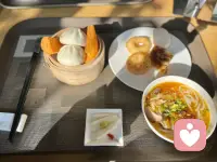 愛一個具體的人
?做一件具體的事
?守護內在的秩序感
價值感是不確定中可控的確定
意義感來源于撲面而來的絕對正義中，我可以自主定義的生命體驗

?配圖