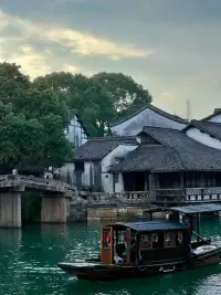 眼淚流下來總有原因，它象征著你的力量，而不是弱點。讓別人知道自己的弱點，往往是強者的表現。逞強才是弱者的做法。配圖