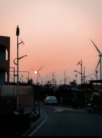 什么是真正的親密關系？
1.? 親密關系，是真正的成為你自己。
2.? 親密關系是真實且安全的，允許你和你的伴侶都做“真實的自己”，你能與伴侶以不同的方式去分享自己的能力。
3.? 親密關系是充滿創造力的，是創造生活的一個美好方式。
4.? 親密關系是充滿愛的滋養與滿足。
5.? 做真實的自己，不會傷害別人，也不會讓他人失望，尤其是你的父母。配圖