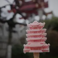 花自己的時間去療愈自己，是這個世界上最值得的事情。
你會在挫折中一次次崩潰，也會在挫折中一次次療愈。
人生會在自愈中找到希望，在崩潰中變得堅強。配圖