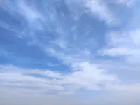 共情（empathy）是什么？心理咨询中常说一个词--共情。「共情」是一种心理咨询的技术，在咨询中经常发生。学者BrenéBrown把它形容为：走到来访者的世界，用自己的经历去理解来访者的感受。但共情不止用在心理咨询中，生活里安慰、陪伴朋友的时候，我们每个人可能都无意识的用到过。配图