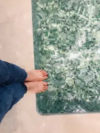 人生在世，你只有這一次生命可以追逐自己的夢想。別人的認(rèn)可只是別人的觀點。唯一值得在乎的是你自己的想法。有些人永遠(yuǎn)不會認(rèn)可你。每個人生命的旅程和前途是完全迥異的。配圖