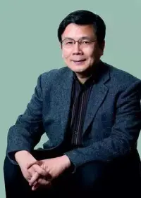 不能保持自身的個性是一種“懦弱”，不能尊重別人的個性是一種“霸道”?！?汪國真配圖