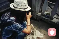 感恩生命，感谢她给予我们一个聪明的大脑。思考疑难的问题，生命的意义；赞颂真善美，批判假恶丑。记住精彩的瞬间，激动的时刻，温馨的情景，甜蜜的镜头。感恩生命赋予我们特有的灵性。配图