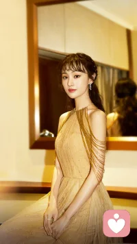 一個人對自己內在身份的定位。決定了他有什么樣的能力，什么樣的目標。例如定位自己是女強人，做家庭主婦的事情。買菜，做飯，打掃衛生。就會認為自己大材小用。不會享受這個過程，變成忍受這個過程。就會不斷消耗你的體力和耐力，還有情緒…所以也需要學會隨時切換自己的身份。(在職場當中就是一個女強人。在家里，就是一個家庭主婦。這樣我們才可以享受當下。)配圖