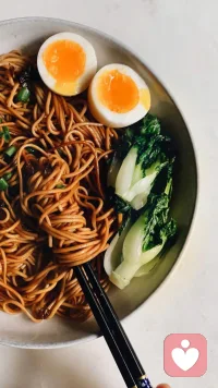 自我創造傷害和自我創造價值。你想選擇哪一個呢？配圖