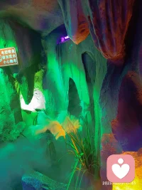 Live now， life is short ，time is Luck配圖