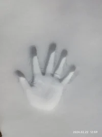 用旁观者的眼光觉察自己，是认识自己的一个好方法。