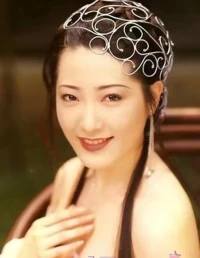 聽說，阿喜到家了，在燒烤，烤著的是九節(jié)蝦，很大，很新鮮。配圖