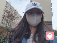 这些年，我逐渐学会了透过令人不适的外表看见和联结人的内心。我学会了以温暖、好奇和开放的态度报以注意，随着时间的推移，我的迷雾和恐惧消失了，取而代之的是友善和慈悲。不过，只有当我有意愿活在当下并保持开放时，这些才会发生：我能够为自己的自动化情绪反应创造空间，不再受它们控制。配图