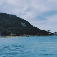 ?去看海吧，海可以治愈一切??配圖