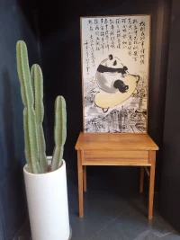 他需要的不是自信和安全感，而是接納不確定的因素，接納焦慮的想法和感受，他需要與焦慮合作而非對抗焦慮配圖