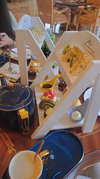 不工作的時(shí)候，就要好好享受生活
喝個(gè)下午茶，去海邊吹吹風(fēng)配圖
