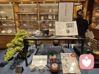 你可以允許自己朝完美的目標努力，但永遠不要抗拒生活中隨處可見的不足與缺憾。你必須先接納它們，然后再努力去改變。但是，無論你的努力最終結(jié)果如何，你還是要欣然接納。換言之，對任何事情，你都可以做最好的打算，但要隨時準備接受任何結(jié)果（甚至包括最壞的結(jié)果）。用古代大德的話說，只要是你該做的事情你都要“盡分”，但是“盡分”的同時你還要“隨緣”。
當然，我的意思不是反對你追求完美，而只是希望你“慎”求完美。因為你要知道，在很多事情上，“最好”往往是“好”的敵人。配圖