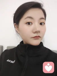 满满当当的氛围感
空气中迷漫着圣诞节的气息配图