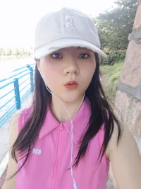 世間沒有唯一的答案，人生也沒有唯一的選擇。
只有清楚明白的知道自己想要什么
才是自己最好的選擇
生活悲喜交替，沒有終點。配圖