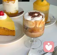 剛剛幫忙處理了一對父母和小孩的關系，我發現這世上最壓抑的關系就是，強勢的那一方，看不到弱勢的那一方，永遠居高臨下控制指導，他們學不會愛。

愛有時候就是不說話。但是你看得到他，聽他，認可他，支持他。???配圖