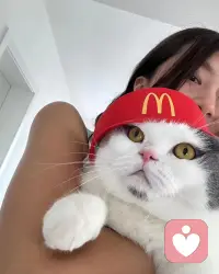 你必須承認(rèn)二十歲以后你的基本形象就是靠人民幣和自律來(lái)維持，這不是雞湯，這是現(xiàn)實(shí)。 ???配圖