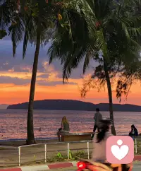 抱怨、指責(zé)會拉低人的能量，能量低了就容易纏上負(fù)面的東西。

所以，平時多感恩。如果遇到問題，直接面對，想辦法去解決。

暫時解決不了的，先放一邊，調(diào)整自己的能量。

時候到了，自然就有了解決辦法。配圖