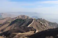 不要把命運系在任何人身上，包括領導、父母或伴侶。

只有把自我成長放在第一位，才會始終有選擇權。把命運寄托在別人身上，繩子斷了，就是無底深淵。配圖