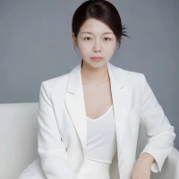 今日小滿，又是520。人生小滿賽萬(wàn)全，向前看，山海遼闊 ，把得失悲喜看淡，去追風(fēng)，看云，向晚的風(fēng)過(guò)后，一定有無(wú)盡的自由。感謝曾經(jīng)擁有，感恩愛(ài)的遇見(jiàn)。配圖