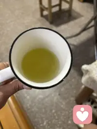 給自己沖上一杯維C水。及時覺察到自己身體的需要。配圖
