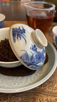 戀愛就是戀愛，感情就是感情，別把戀愛跟錢掛上關系，跟錢有關的那叫生意。配圖