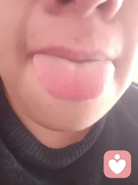 南大不當(dāng)婚應(yīng)該當(dāng)和尚，你大不當(dāng)嫁應(yīng)該做尼姑，人不應(yīng)該結(jié)婚生子，傳宗接代人應(yīng)該一樣的，自己去做太監(jiān)，女人應(yīng)該去當(dāng)尼姑，我們?nèi)瞬粦?yīng)該結(jié)婚生子娶老婆，女人不應(yīng)該嫁人找老公生孩子，人都應(yīng)該知道配圖