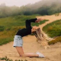 上癮：逃離自己。恐懼。不知道如何愛自己。
愉悅的生活是人生中重大的一課??配圖