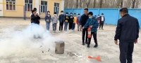 在這個(gè)背叛、出軌、離婚屢見(jiàn)不鮮的年代里，愛(ài)就顯得那么的廉價(jià)……配圖