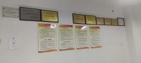 別喊窮，沒人給你錢；別喊累，沒人會幫你做；別想哭，大家不在乎；別認輸，沒人希望你贏；別靠人，只有自己最可靠；別乞求，別人等著，笑話；別落魄，一堆人等著落井下石；別低頭，地上沒有黃金只有石頭!越努力越幸運，靠誰不如靠自己……配圖