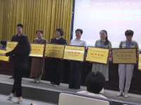 人活着就应该折腾，折腾对了就是成就，没折腾对那也对得起自己，何况年轻都不去拼，老了更没有时间精力去拼了，我一直有一个信念，打不死的心态，活到老学到老!配图