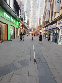人所追求的，無非是身心安頓而已。愿你無憂無慮，自在心安。配圖