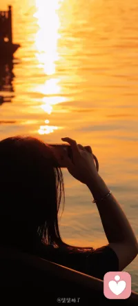 長期獨處的人，都自帶疏離感，每個人都有自己的角落，安靜又遼闊，孤獨又踏實配圖