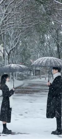 不要因為別人的言論就懷疑自己，也不要因為喜歡誰而看低自己，你所有的優點和缺點都是為了能接納你這樣的人而準備的。配圖