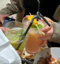 生活中美有很多種，唯有這人間煙火氣，能溫柔整個世界。配圖
