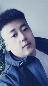 能讓別人快樂(lè)的人
一定很善良。
能讓自己快樂(lè)的人
一定很聰明。配圖
