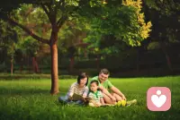 在立法管住家长“巴掌”的同时，我们还需认识到，“好孩子是夸出来的”也并不是万能灵药，奖励和惩罚都是教育的必要手段配图